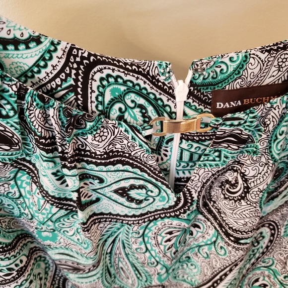 Top - Picture 2 of 4